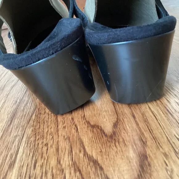 VIONIC 'CLAY' BLACK SUEDE FLORAL STRAPPY SLIP ON SANDAL 10 COMFORT CASUAL SUMMER - Picture 7 of 7